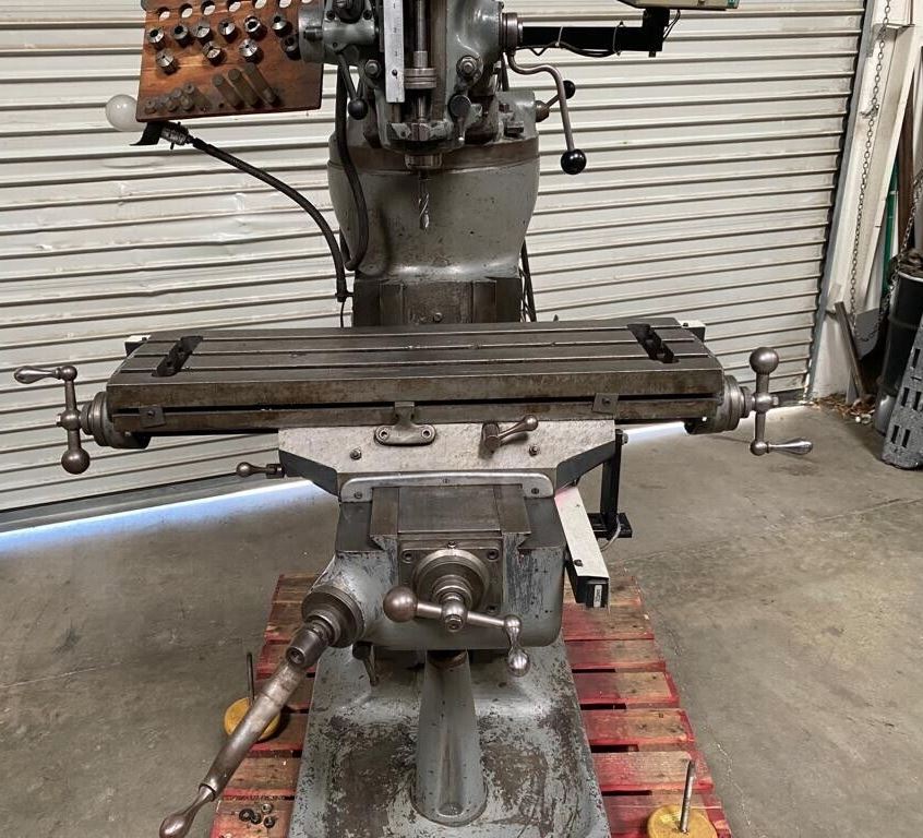 Bridgeport Vertical Mill Milling Machine 1-1/2 HP 9x32 Table Variable Speed