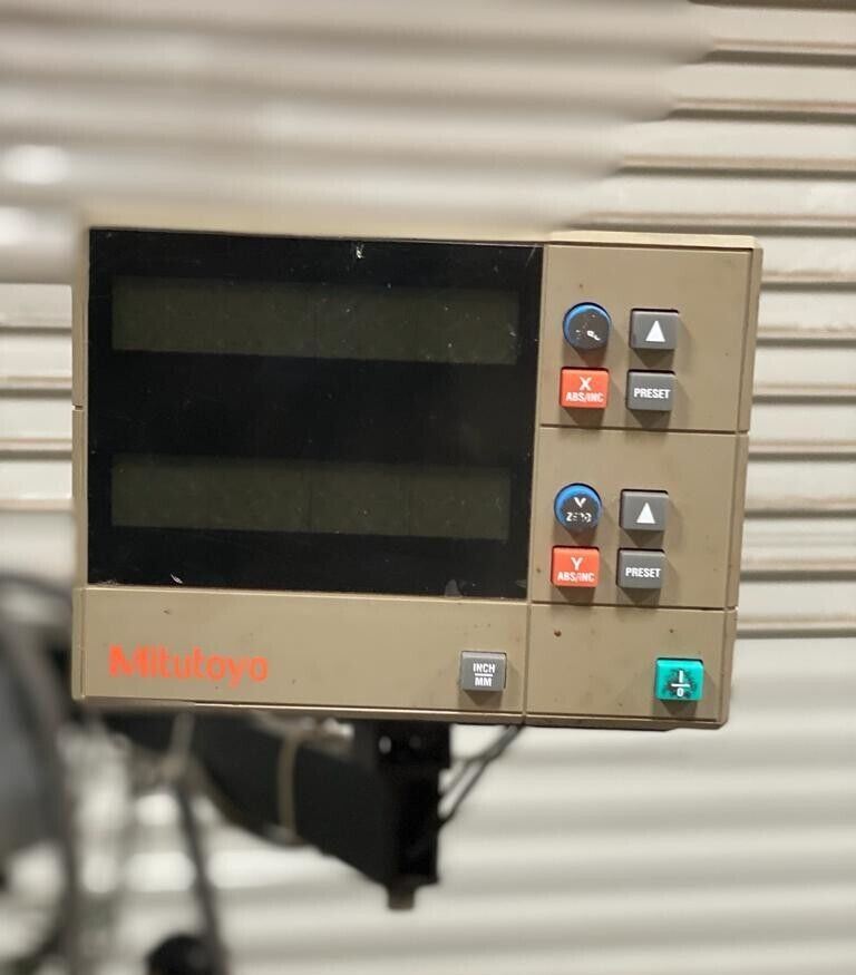 Bridgeport Vertical Mill Milling Machine 1-1/2 HP 9x32 Table Variable Speed