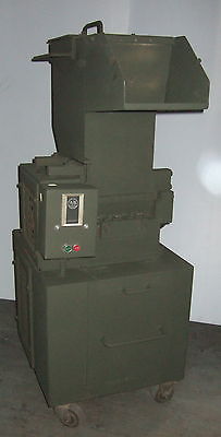 Cumberland Model 8 x 10 Granulator Plastic Grinder Shredder Recycle Wheels 5 HP