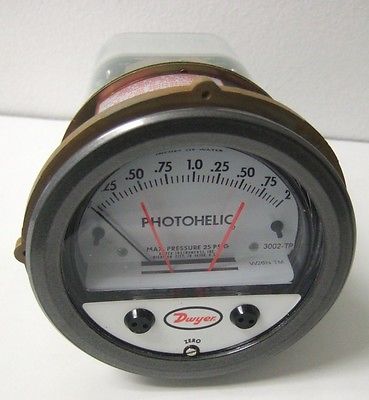 DWYER Instruments PHOTOHELIC Pressure Switch Gage Gauge Max 25 Psig 3002-TP